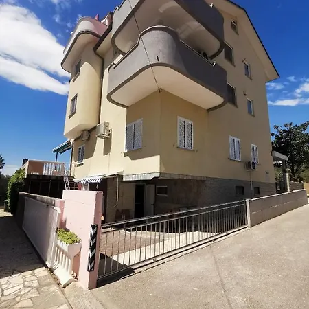 Ruza * Sveti Petar (Zadar)
